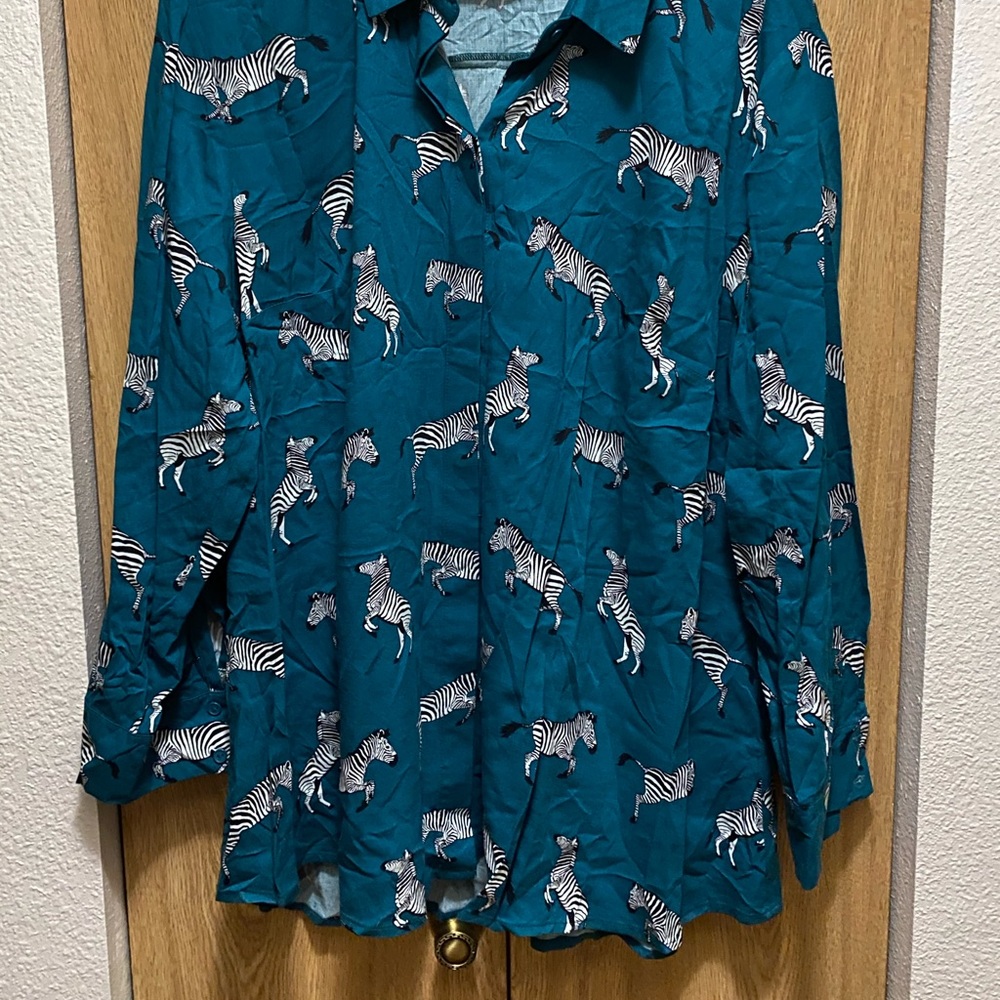 Long sleeve button